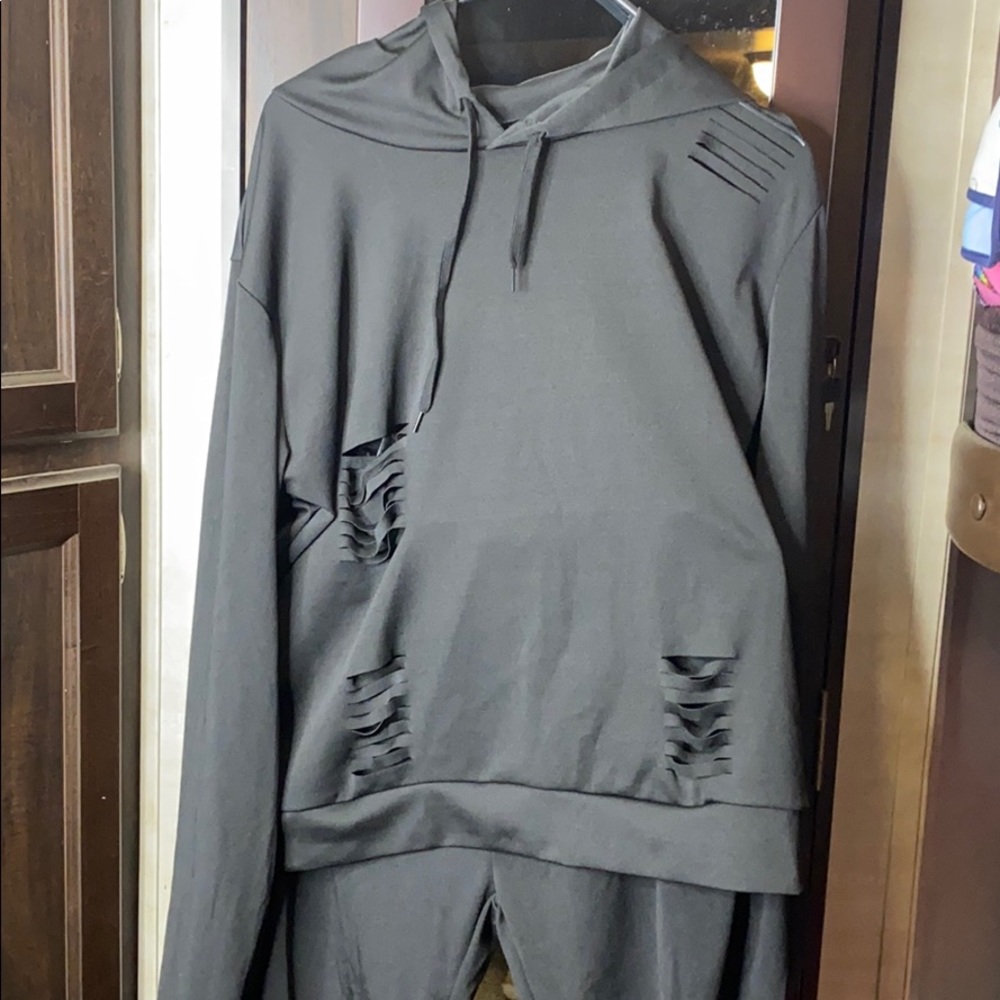 Set pants and sweater